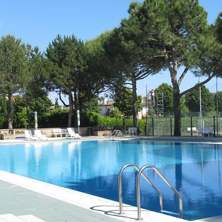 Valbella House Apartman *